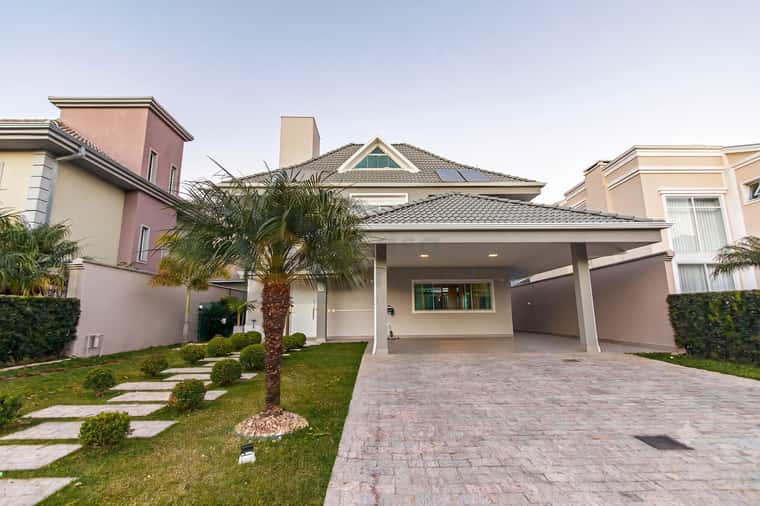 Casa com 4 Quartos e 260m² no Condomínio Pinewoods - Pineville — foto do imóvel