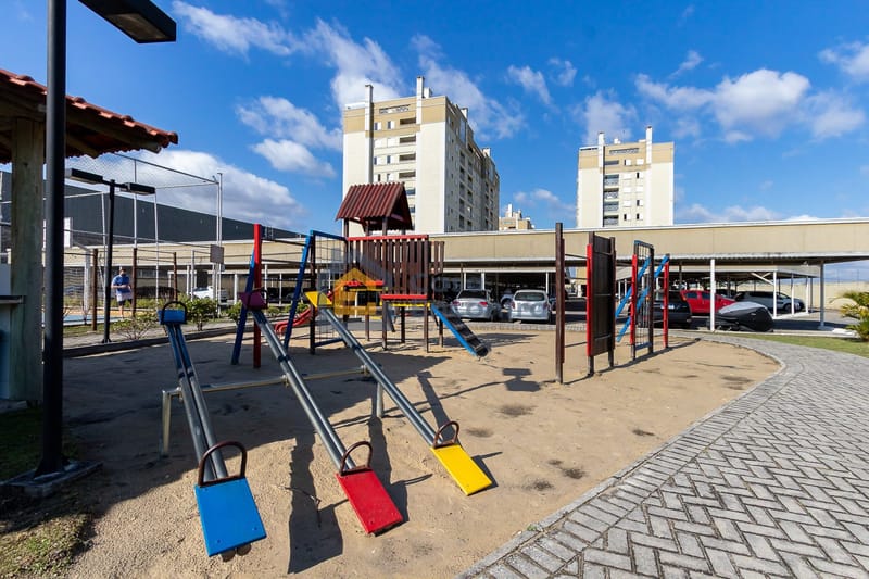 Apartamento de 2 quartos, sacada integrada -  Condomínio Grand Chateau - Pinhais/PR — foto 17