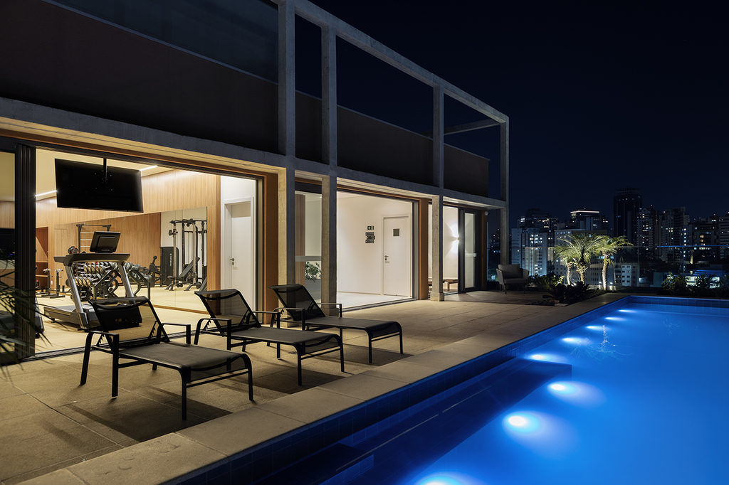 Piscina noturna - Rooftop