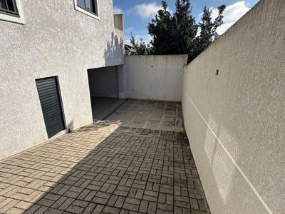 011 fachada